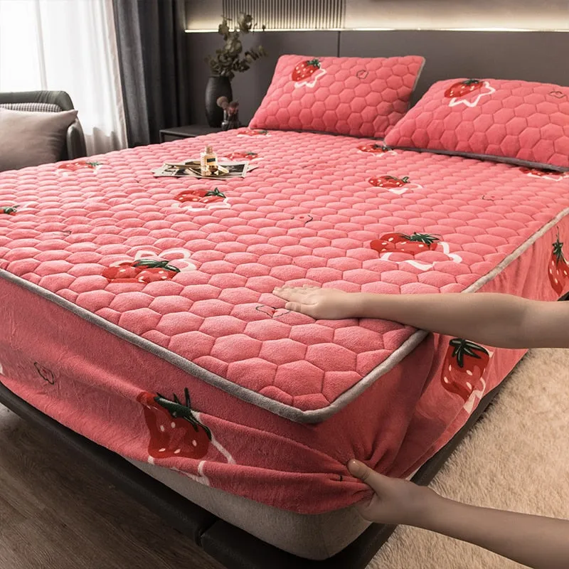 Elegant Velvet Thick Mattress Cover